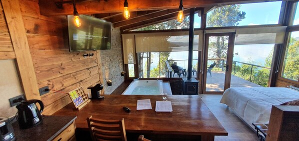 1 habitación, escritorio, wifi gratis y ropa de cama