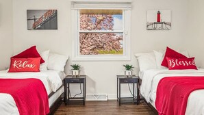 3 Schlafzimmer, Bügeleisen/Bügelbrett, Reisekinderbett, WLAN