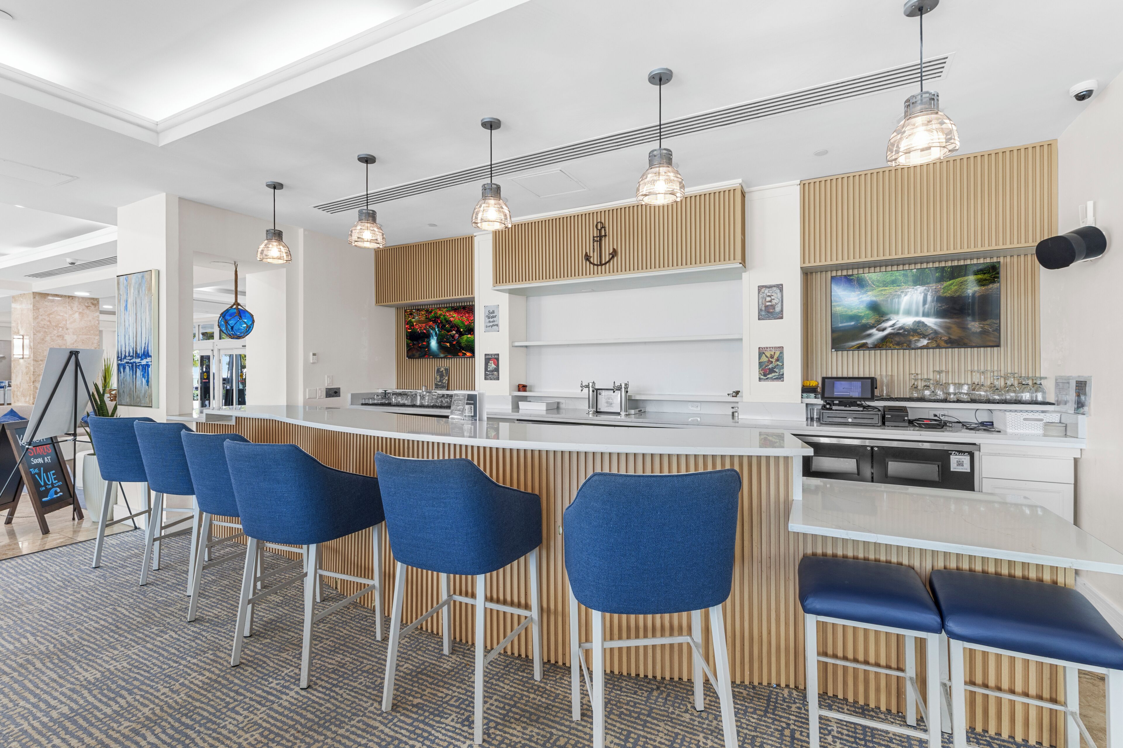 Condo, Balcony, Sea View | Bar (on property)