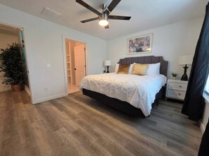 Room - Modern OKC Duplex | Close to OU Med & Downtown (Oklahoma City)