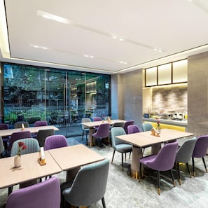 Ảnh chưa phân loại, 2 trong số 51 ảnh, nút