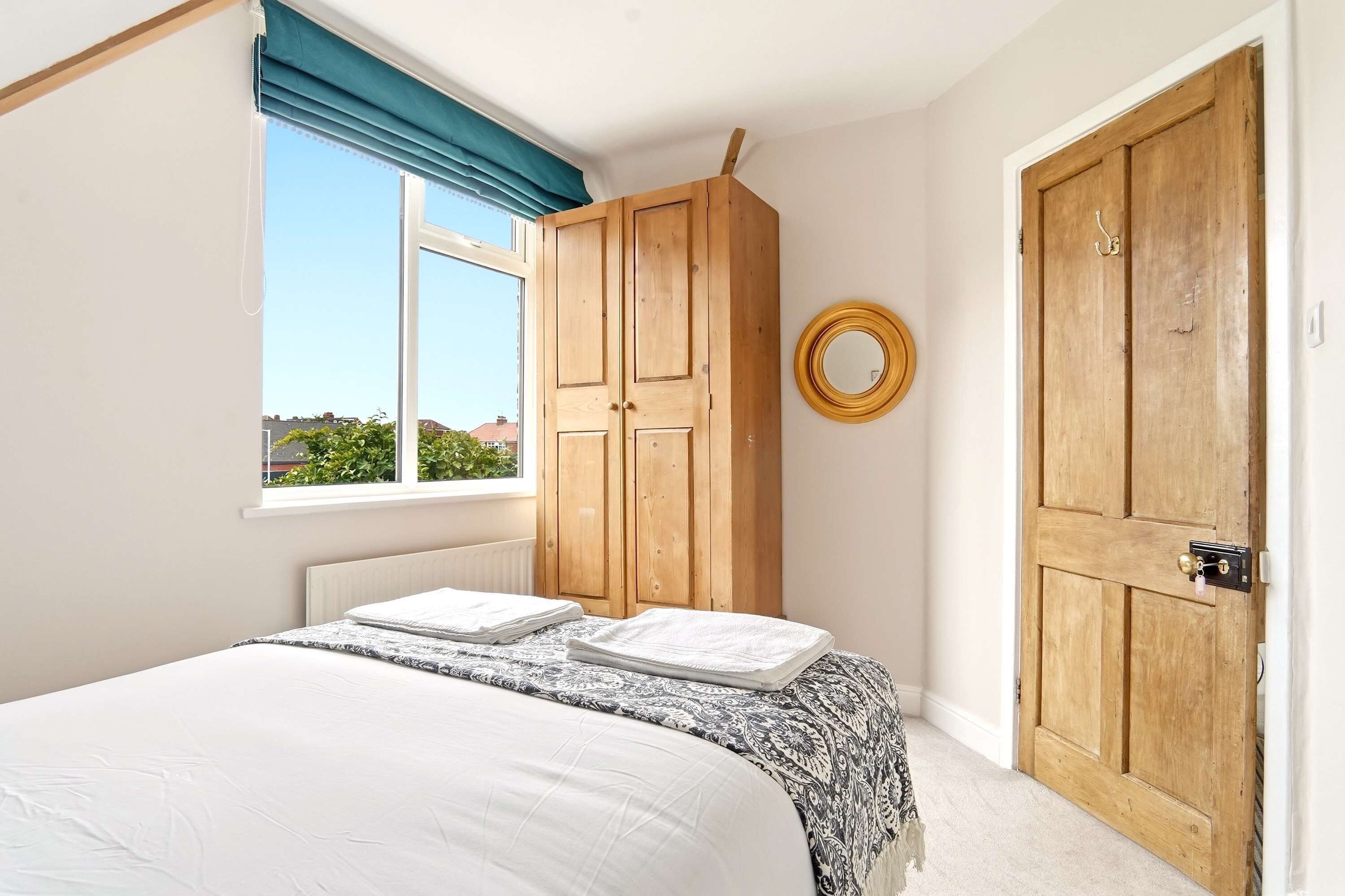 4 bedrooms, travel cot, WiFi, bed sheets
