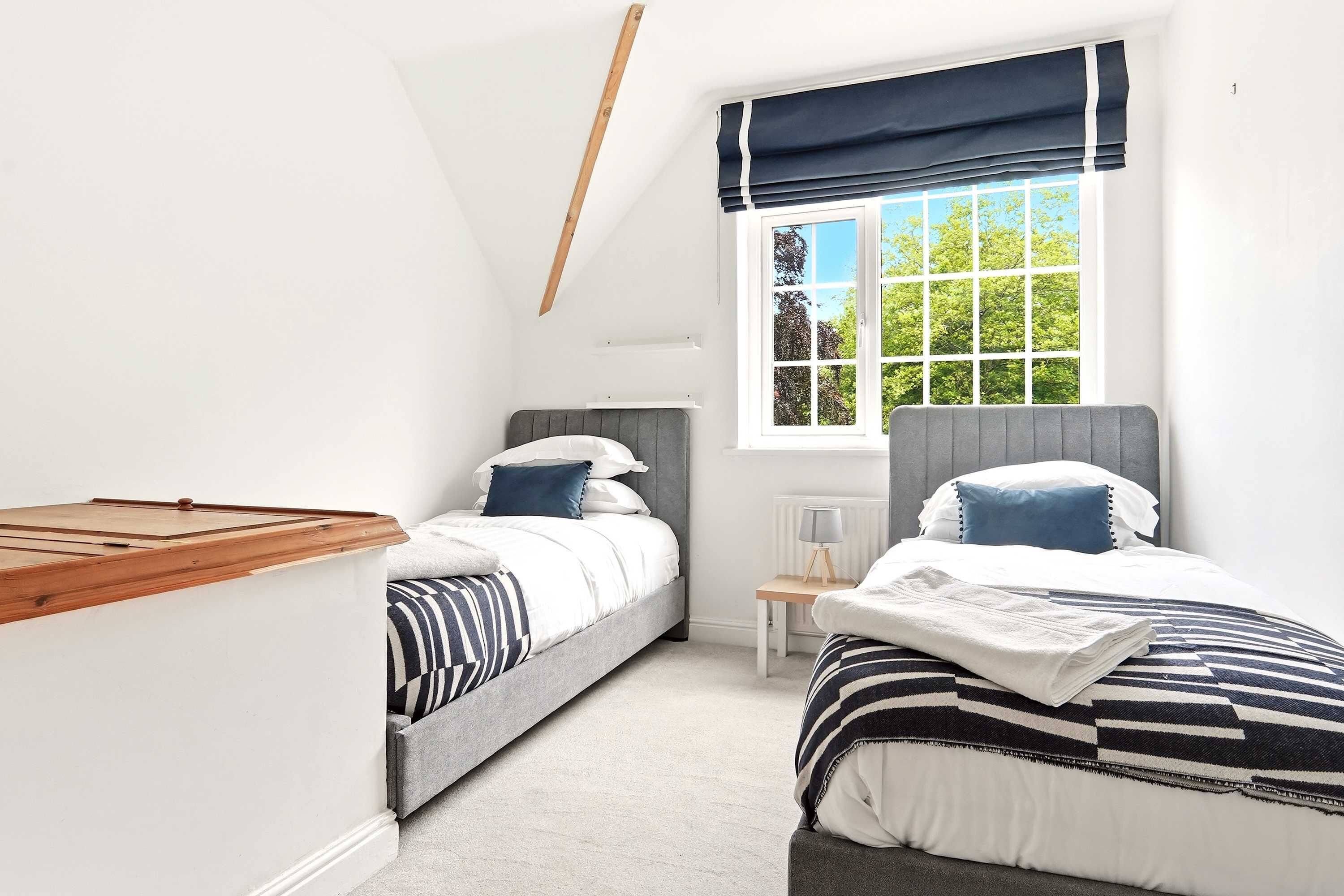 4 bedrooms, travel cot, WiFi, bed sheets