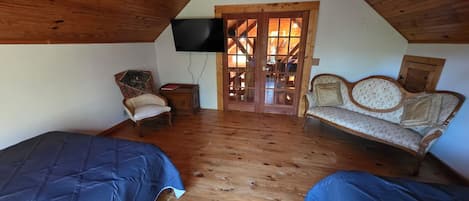 3 bedrooms, WiFi, bed sheets