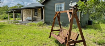 Country Retreat Near Everything
