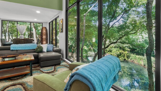 Interior - Luxury Treehouse on 470 Acre Adventure on Two Rivers (Mountain View)