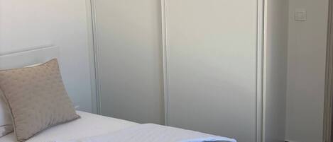 4 habitaciones, wifi y ropa de cama