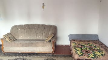 Deluxe Double or Twin Room, Lake View | WiFi (free)