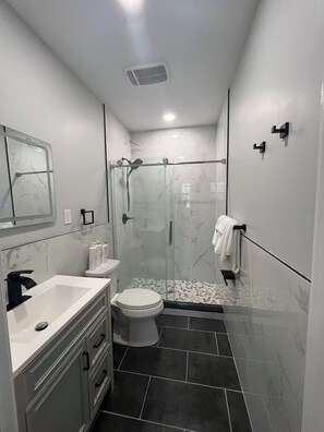 Bathroom - Brand New 1-bedroom apartment in Old City Philadelphia (Philadelphia)