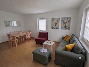 Living area - Gemütliche & familienfreundliche Ferienwohnung von HerzZeit- Harz in Wernigerode (Wernigerode)