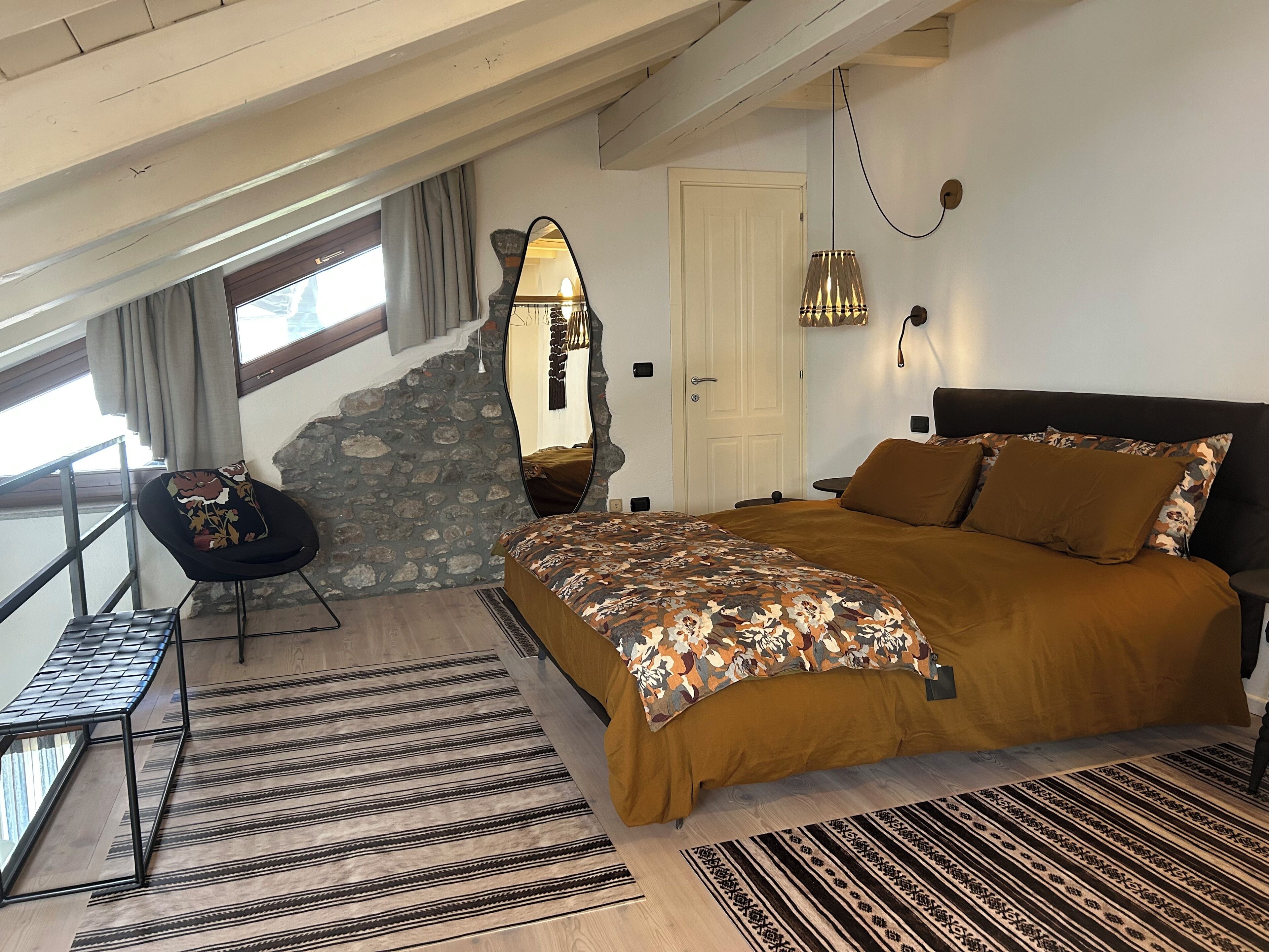 1 chambre, fer et planche à repasser, Wi-Fi, draps fournis