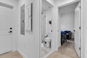 Bathroom - El Mirador (Homestead)
