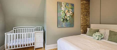 5 bedrooms, iron/ironing board, travel crib, WiFi