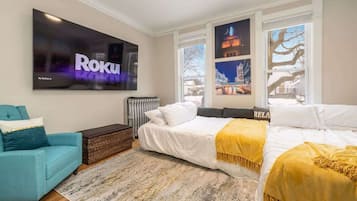 3 bedrooms, iron/ironing board, travel crib, WiFi