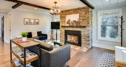 Luxe Highlands Hot Tub Retreat w Fire Pit!