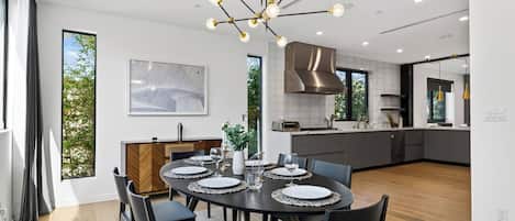 Talo (4 Bedrooms) | Sisätilat