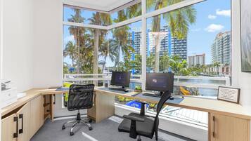 Condo, Balcony | Business center
