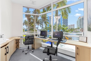 Condo, balcón | Centro de negocios