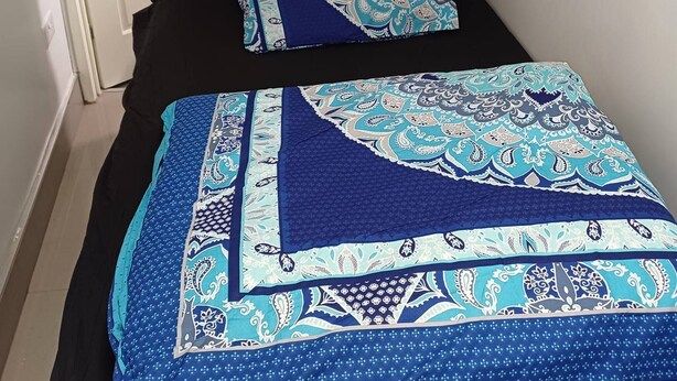 Ảnh chưa phân loại, 1 trong số 16 ảnh, nút