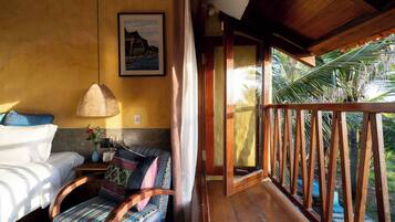 Desk, iron/ironing board, WiFi (free), bed sheets