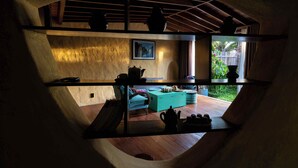 Interior - Cycladic Beachfront 2-Bedroom Villa @ AnBang Beach (Đà Nẵng)