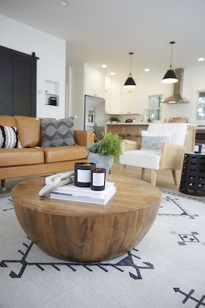 Smart TV, ping pong, books