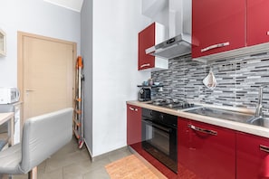 Private kitchen - Beautiful apartment in the heart of Milan, near Milan Central Station (Milano)