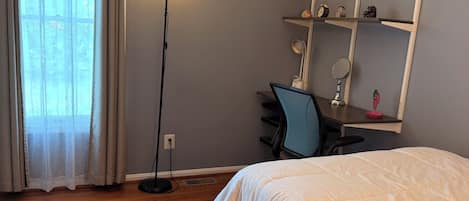 6 室のベッドルーム、アイロン / アイロン台、WiFi (無料)、ベッドシーツ