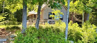 Sunset Cottage on Damariscotta Private Lakefront Private Dock & Kayaks Sleeps 8