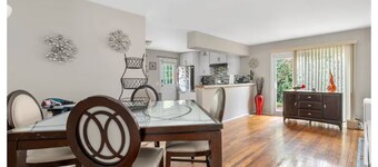 Serene 4-bedroom 2 bathroom house in charming Florissant