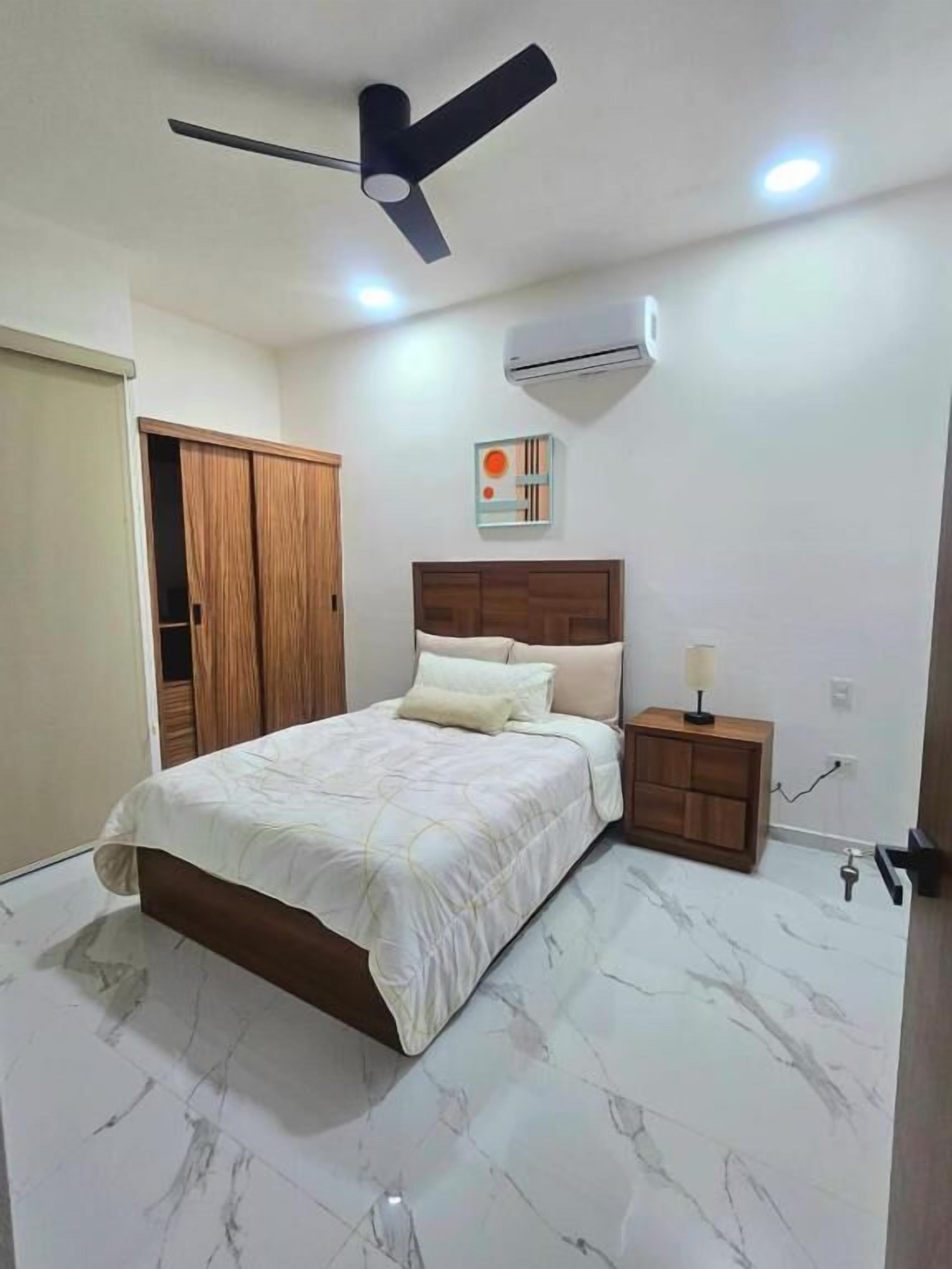 In-room safe, soundproofing, free WiFi