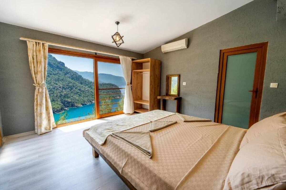 Comfort Room, Balcony, Sea View | WiFi (free)