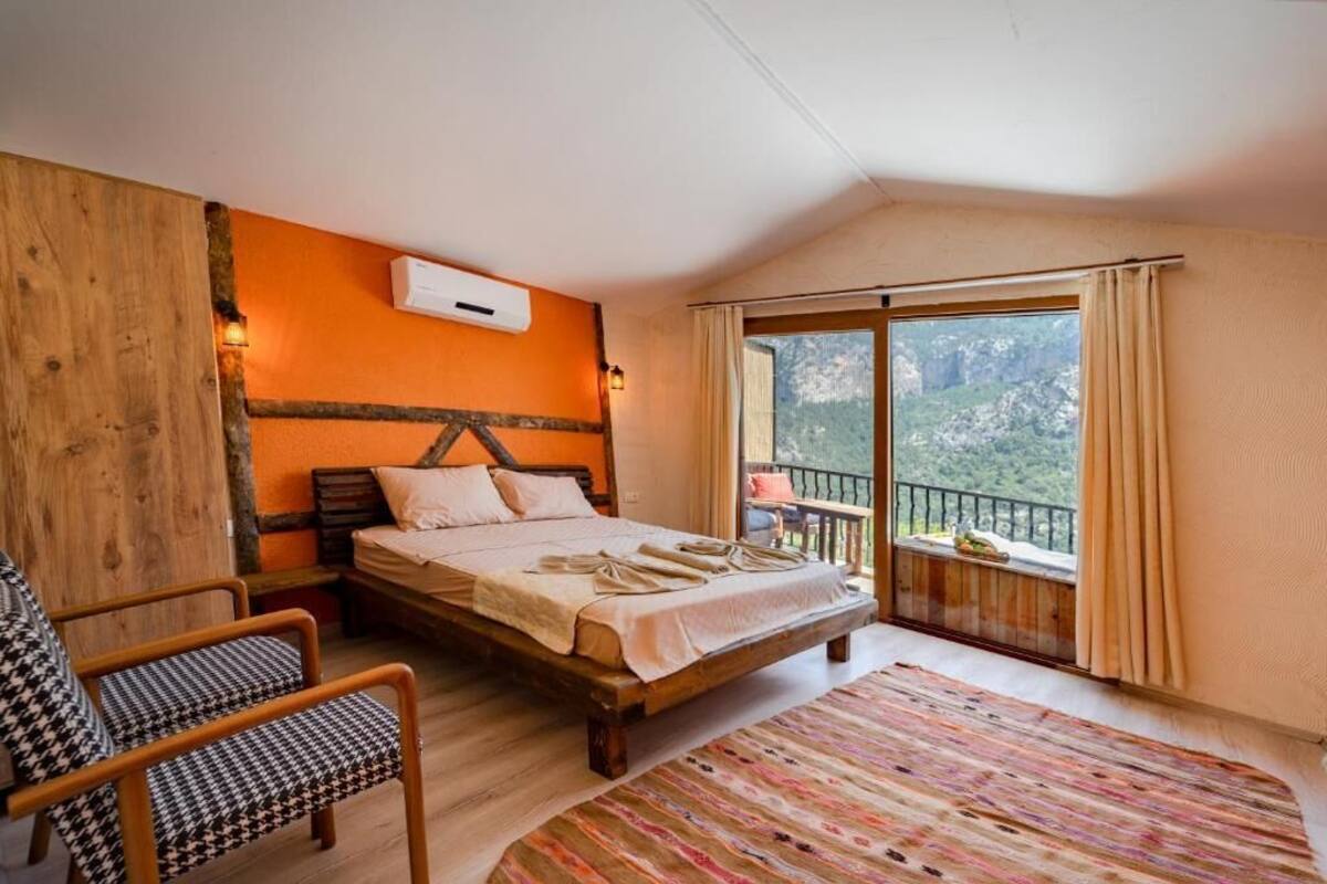 Deluxe Double Room, Balcony, Sea View | WiFi (free)