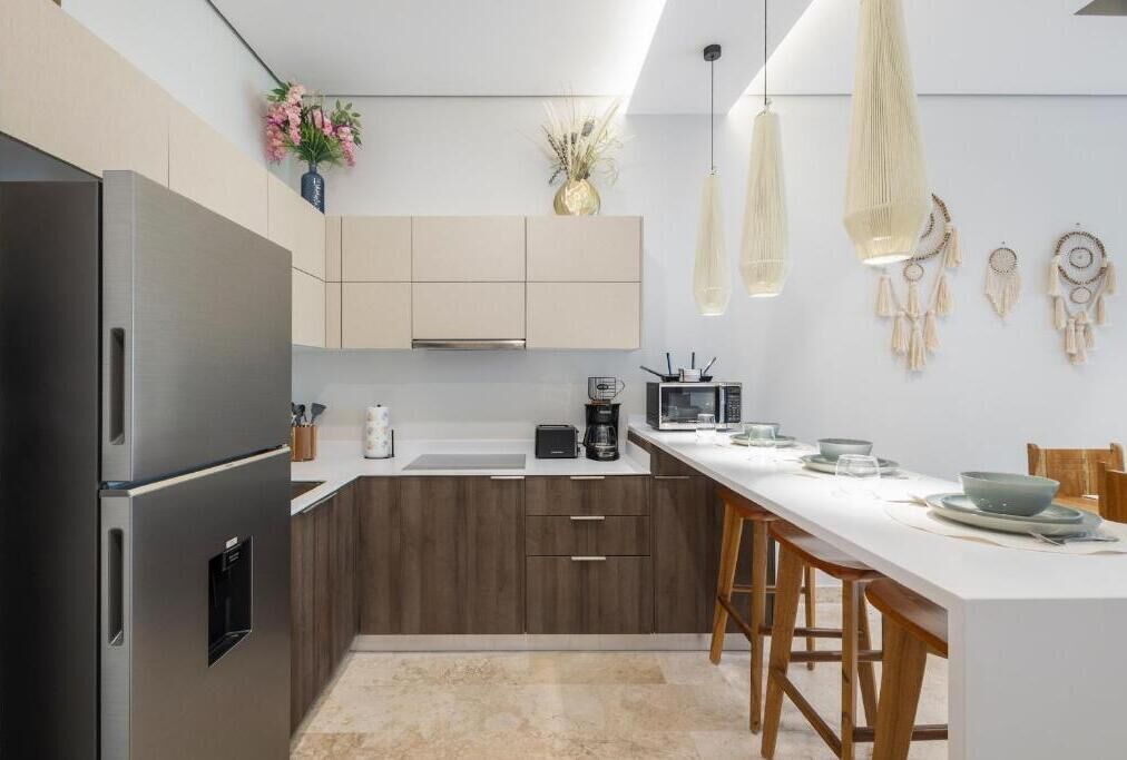 Deluxe-Apartment, 2 Schlafzimmer, Balkon, Blick auf den Innenhof | Eigene Küche
