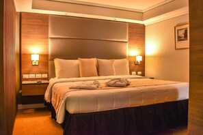 Standard Room, City View | In-room safe, desk, iron/ironing board (on request), free WiFi - Hotel Tibisay Maracaibo (Maracaibo)