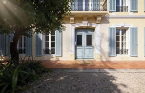 Exterior detail - AN UNFORGETTABLE STAY ON THE FRENCH RIVIERA IN THE HEART OF CANNES (Cannes)