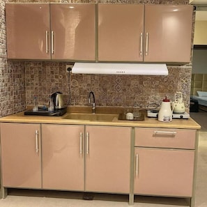 Basic Apartment | Private kitchen - Tramontan Serviced Apartments (HAIL)
