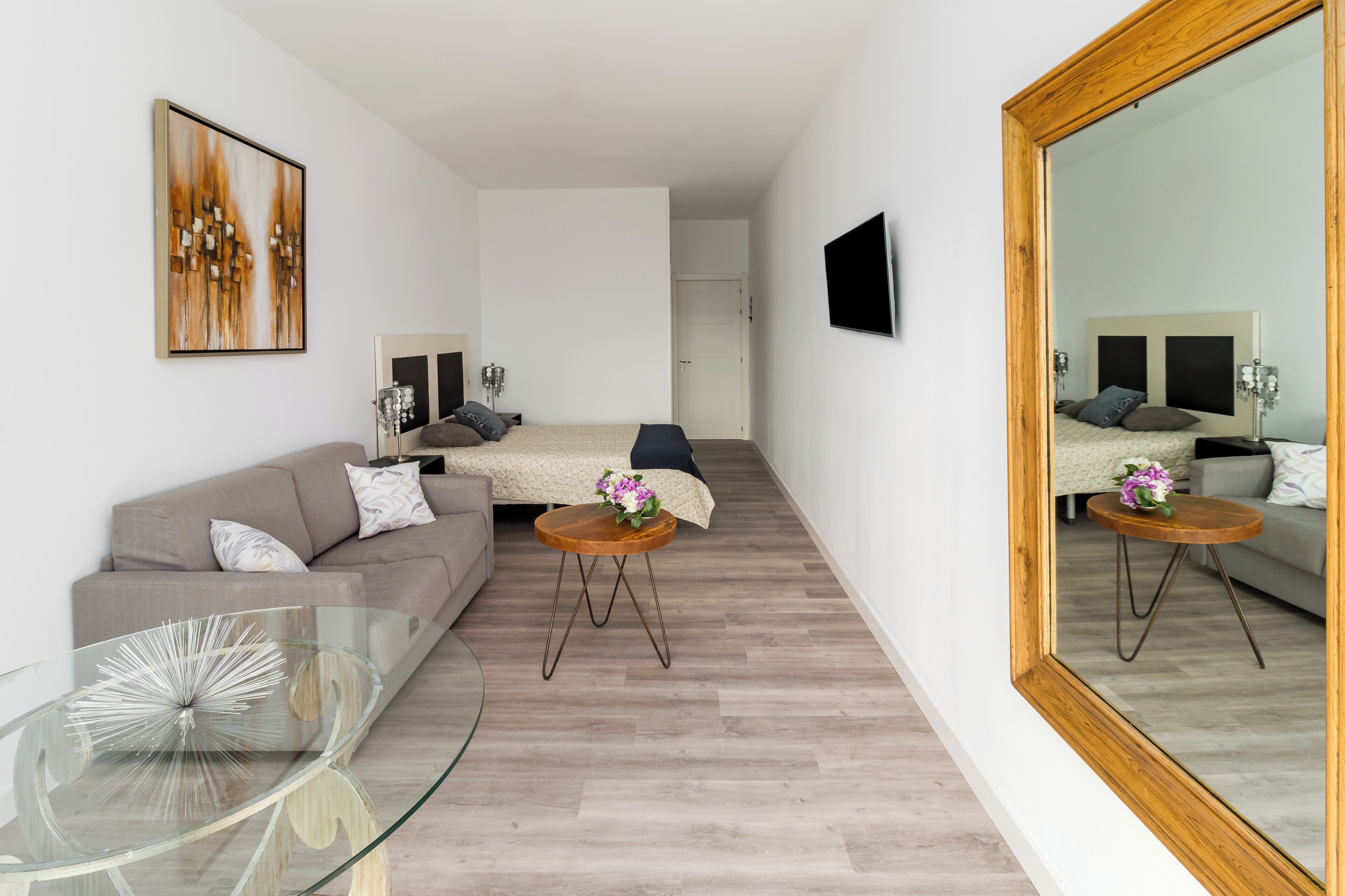 1 slaapkamer, een kluis op de kamer, een strijkplank/strijkijzer