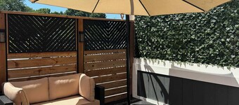 Rooftop Patio Downtown GH: Steps to Lake & Dining