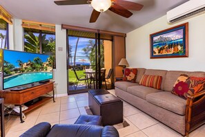 TV, offices - Beachfront 4BR, 2 Condos for 12 in Kihei! (Kihei)