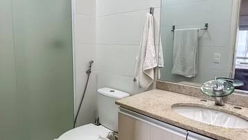 Departamento Deluxe, vista al mar | Baño