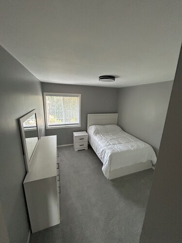 Cozy 3BR Condo Near Lake Michigan and Milwaukee Attractions