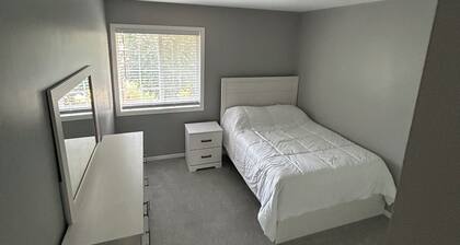 Cozy 3BR Condo Near Lake Michigan and Milwaukee Attractions
