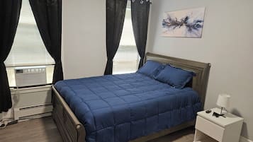 2 bedrooms, desk, iron/ironing board, WiFi (free)