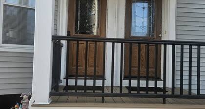2-bedroom bed & breakfast in adorable Lynn with AC comfort
