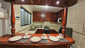Private kitchen - Detached House Very Close to the Historic Center - Los Profesionales (Cusco)