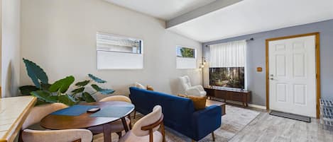 12-1638 7th St-110