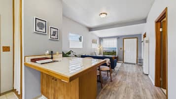 14-1638 7th St-111