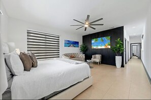 Room - Villa Caleta (Miami)