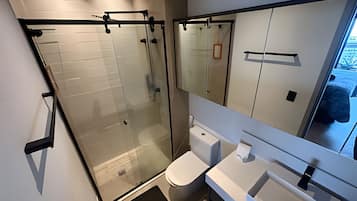 Apartment | Bathroom